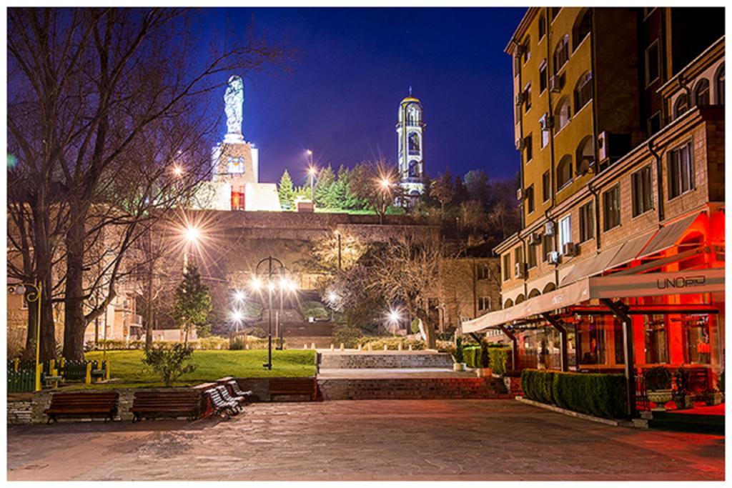 Magnolia Guest House Haskovo Exterior photo
